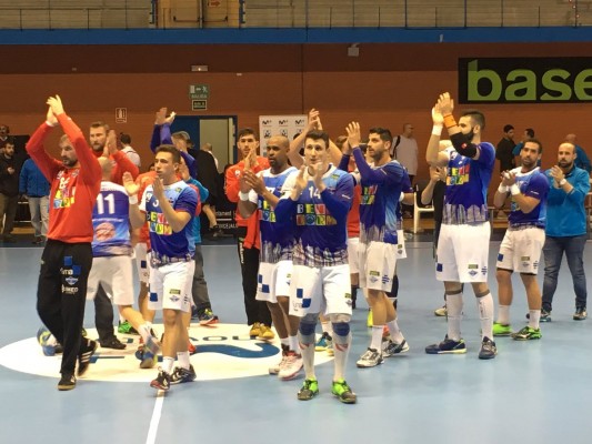 Ganar los de casa y sumar tres puntos a domicilio ante Puerto de Sagunto, Aranda o Valladolid