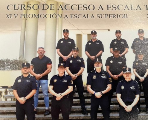 Santa Pola niega el uniforme a un agente de Policía para el curso de inspector