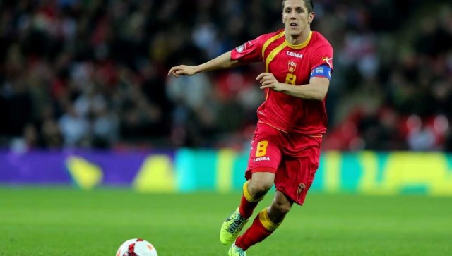 Jovetic y Mercado se lesionan con sus selecciones y regresan a Sevilla