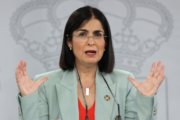 El Ministerio de Sanidad acepta compensar a las CCAA por la vacunación de desplazados
