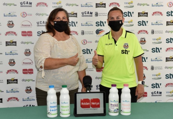 Mayte Mateo, capitana del STV Roldán, afrontará su decimoquinto año en el club 