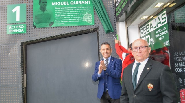 La puerta 1 del Martínez Valero ya lleva el nombre Miguel Quirant