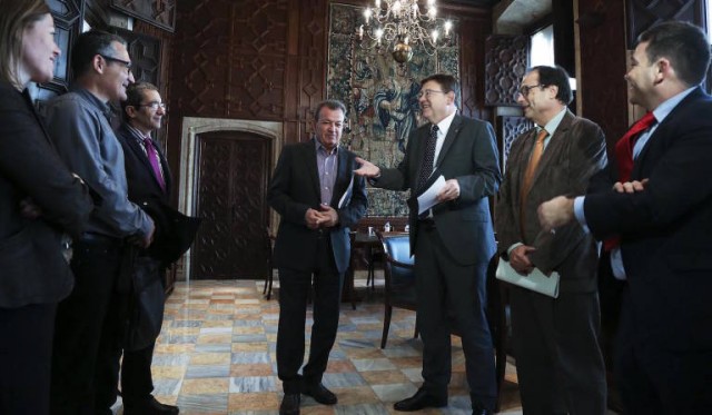 La financiación de Puig: entre el apoyo tibio y las críticas por la 