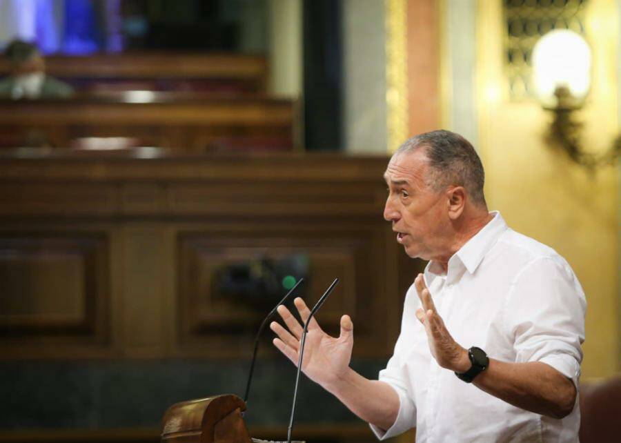 Baldoví pide al Gobierno cambiar la vacunación en la Comunitat para inmunizar a jóvenes