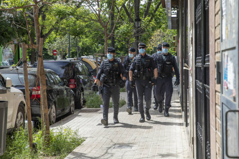 Registro de la UCO en casa de Rafael Rubio dentro del Caso Azud. Foto: EVA MÁÑEZ - 
