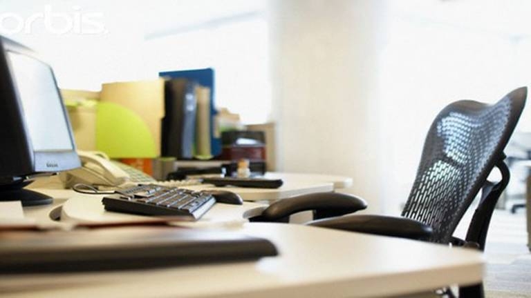 El absentismo laboral en la Comunitat crece hasta el 5,2% en 2020, la cuarta tasa más baja de España