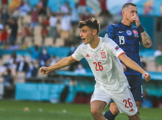 Pedri, elegido 'mejor jugador joven' de la Euro 2020