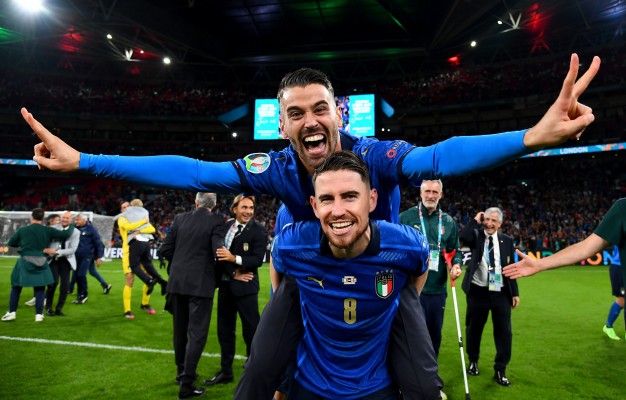 Jorginho y Emerson alcanzan el doblete Eurocopa-Champions