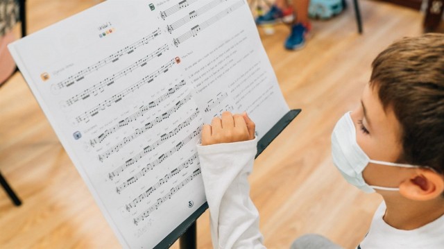 CaixaBank y la FSMCV convocan la octava edición de becas para el alumnado de escuelas de música