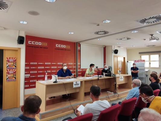 La asamblea de CCOO apoya la convocatoria de huelga indefinida en el sector azulejero