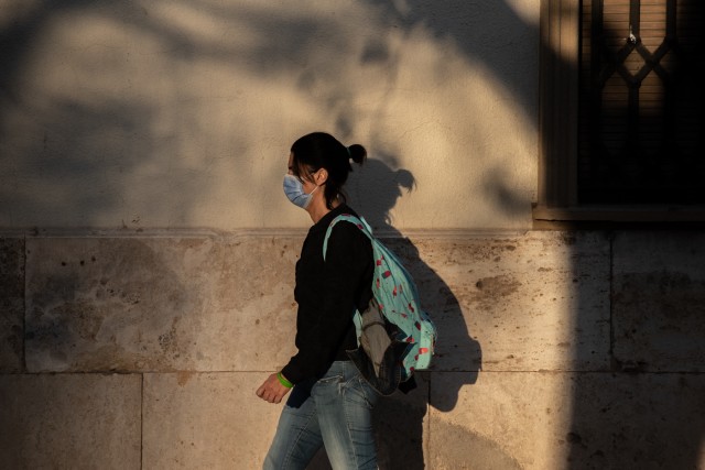 El Gobierno reparte 1,3 millones de mascarillas para colectivos vulnerables en la Comunitat 