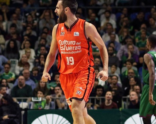 El Valencia Basket se lleva el prólogo de su final europea ante Unicaja