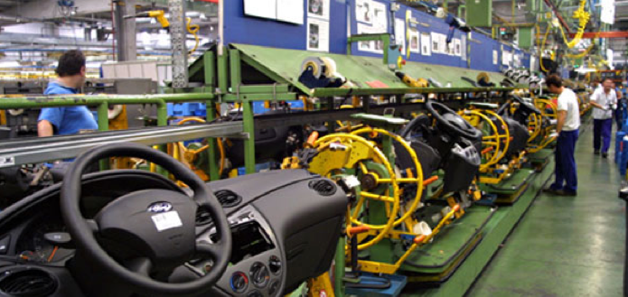 El PIB modera su avance trimestral al 0,8% pero eleva su tasa interanual al 3,4% gracias al consumo