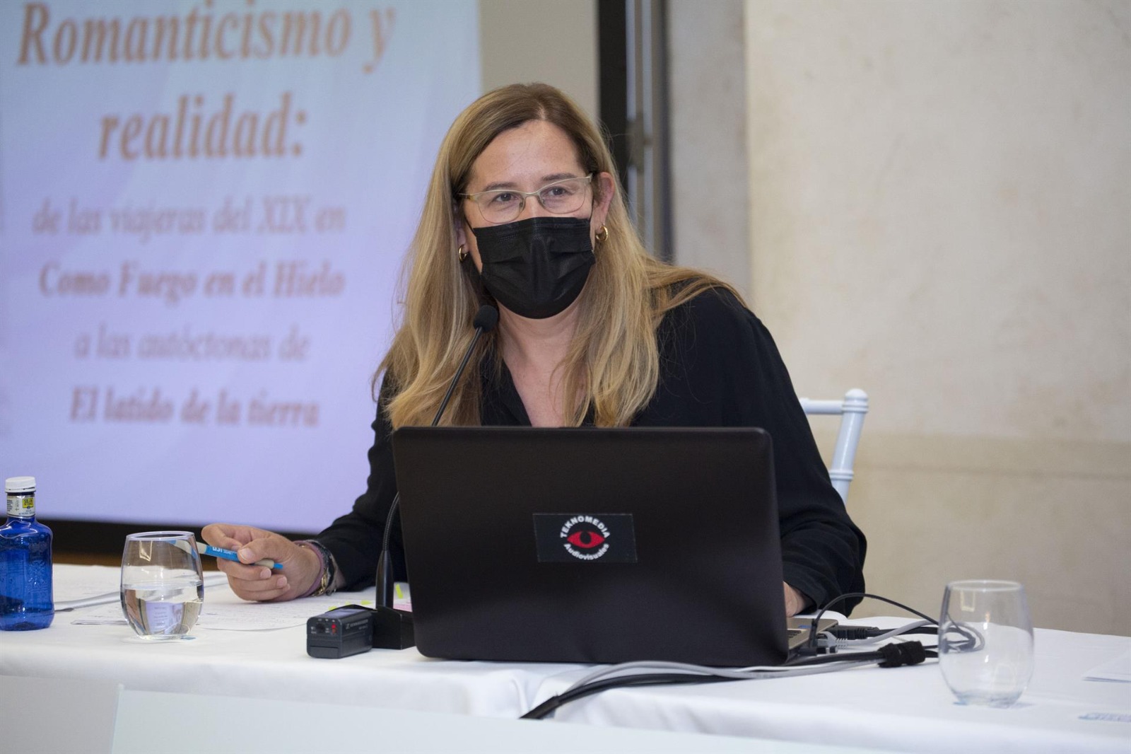 Luz Gabás revisa el papel de las mujeres viajeras en el siglo XIX