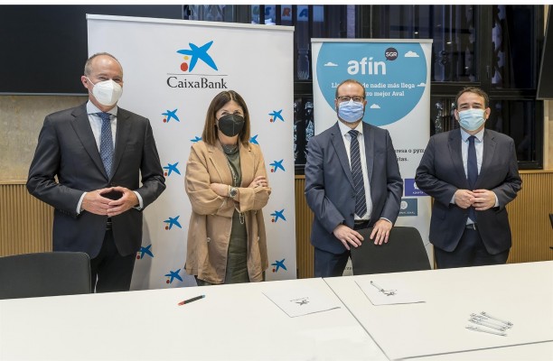 Caixabank y Afín SGR facilitan la financiación de pymes y autónomos con una nueva línea de 52 millones