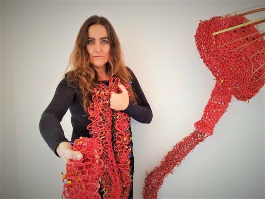 Susana Guerrero lleva su ofrenda de trabajo y dolor hasta lo más sagrado
