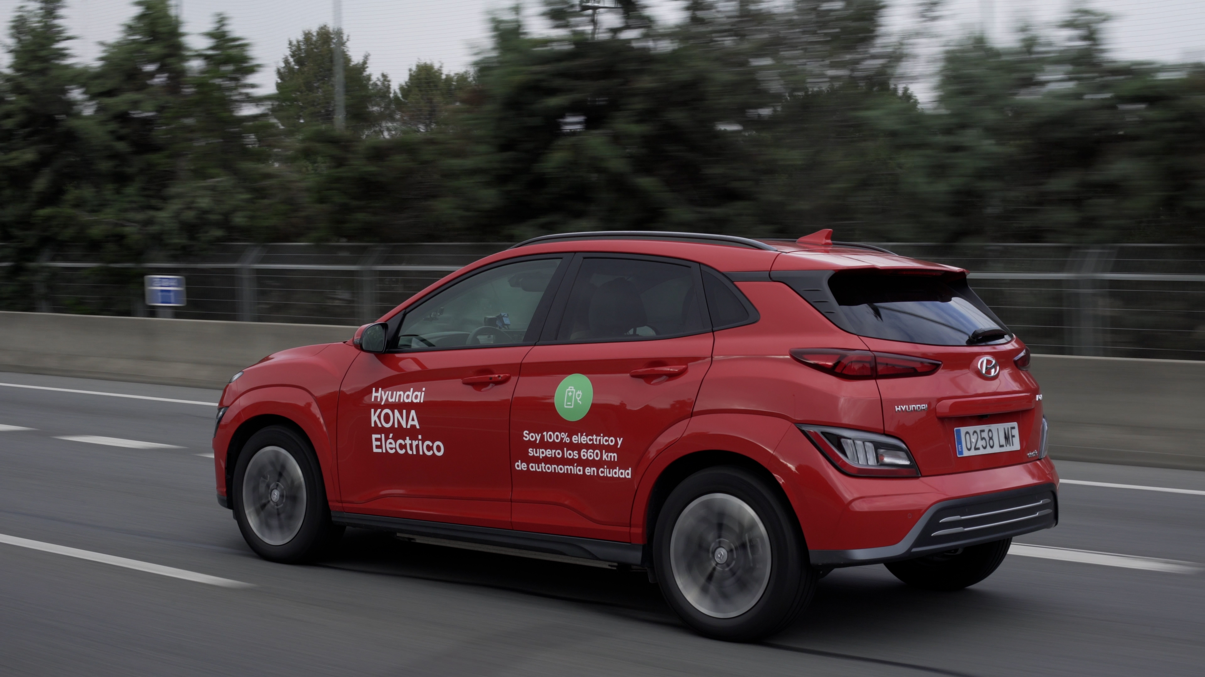 El Hyundai KONA Eléctrico alcanza los 790 kilómetros de autonomía en ciclo urbano