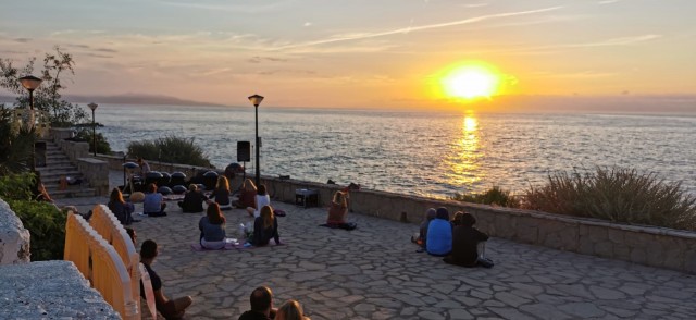 Conciertos frente al mar para las noches de verano: Oropesa estrena su ciclo 'Luna Pop'