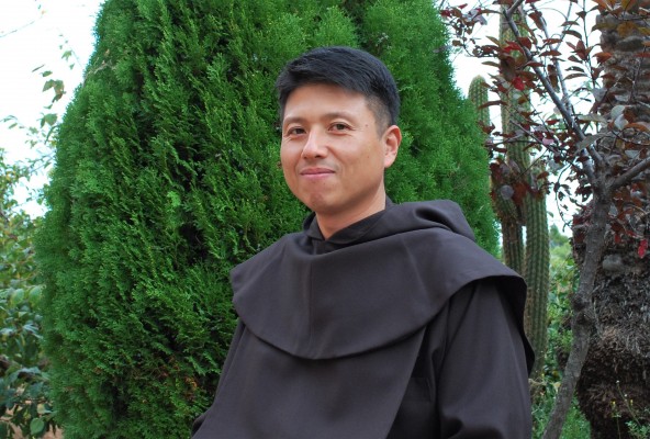 El capitán del ejército surcoreano que colgó el uniforme para ser carmelita descalzo en Caravaca

