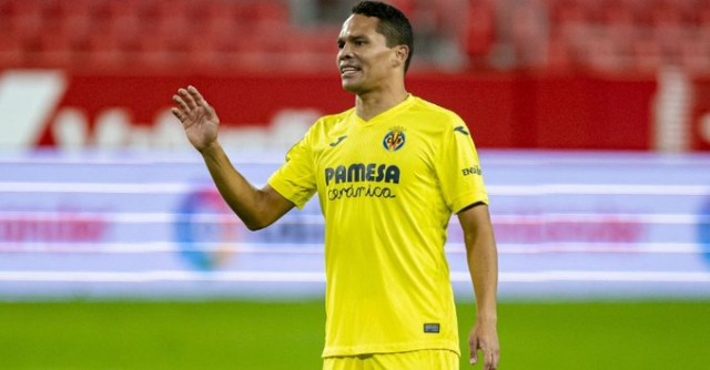 Carlos Bacca abandona el Villarreal