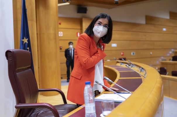 Darias defiende que cada CCAA tome sus medidas y descarta volver al toque de queda