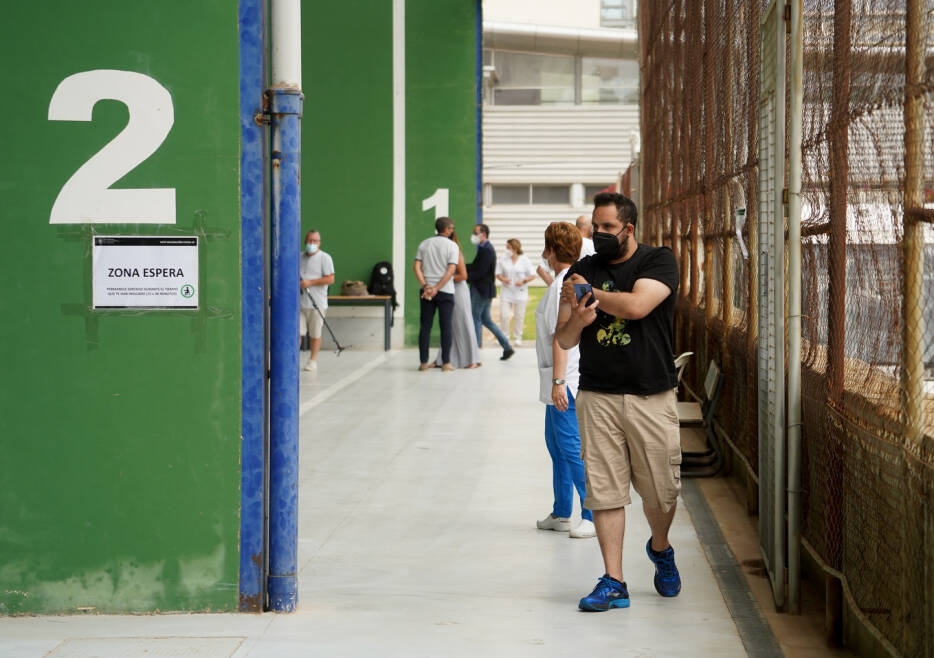 Los contagios siguen al alza con 1.587 nuevos casos en la Comunitat y se registra una muerte más