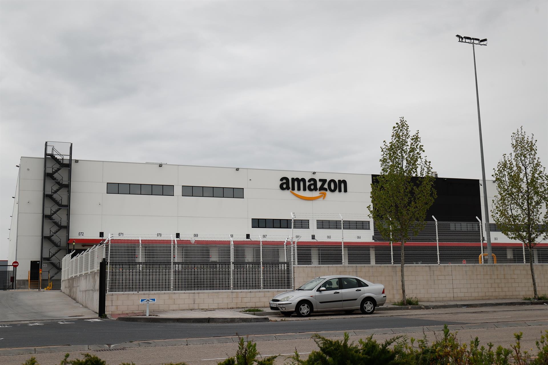 Imagen de archivo de un Centro Logístico de Amazon. Foto: ÓSCAR J.BARROSO/EP - 