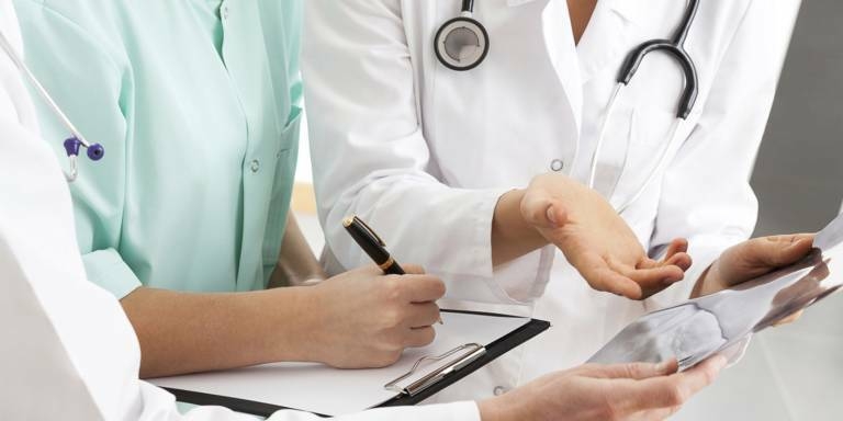 Peris (Médicos de Atención Primaria): 