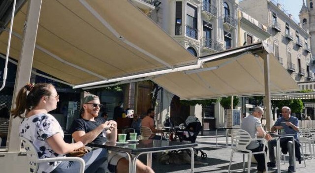 Los Alcázares y Mazarrón suben al nivel 3 de alerta y lo paga la hostelería: 30% de aforo en interiores 
