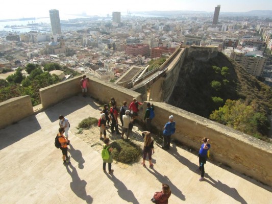 El CEAM Benacantil recibe la distinción de Centro Azul 2021 por su labor de Educación Ambiental de los alicantinos
