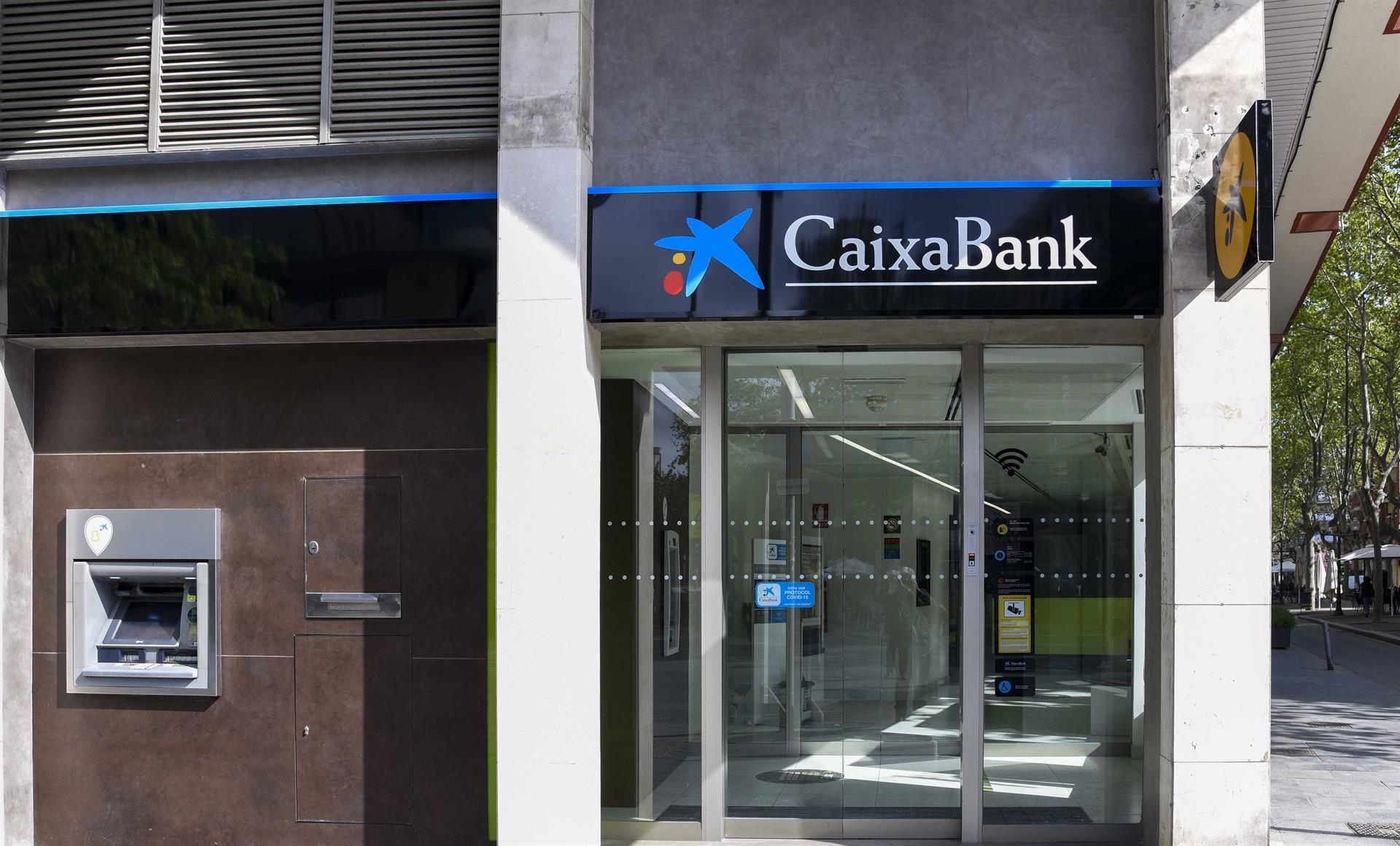 El ERE de CaixaBank representa el 45% de los despidos de la banca durante la pandemia