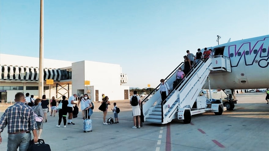 Wizz Air vuelve a operar en el aeropuerto de Castelló y recupera la ruta de Bucarest