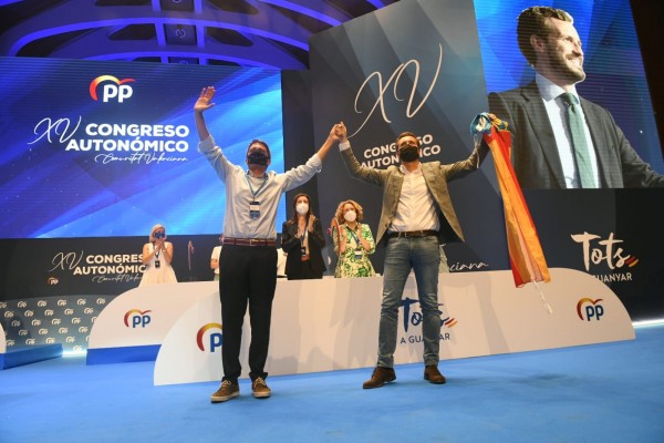 Pablo Casado promete reformar la financiación, 