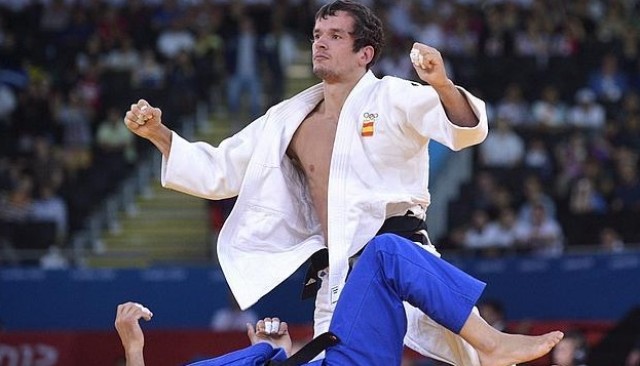 Sugoi Uriarte medita su continuidad sobre el tatami