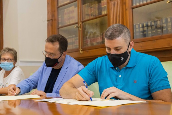 Cullera y Sueca firman un convenio para garantizar el agua portable en el Mareny de Sant Llorenç 
