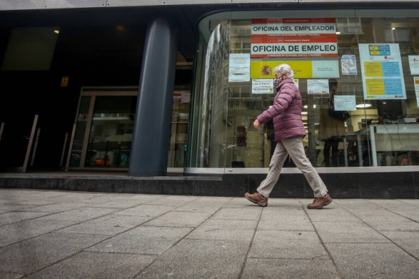 Ligero descenso del 1,82% en el número de parados de la Región hasta los 113.818 desempleados