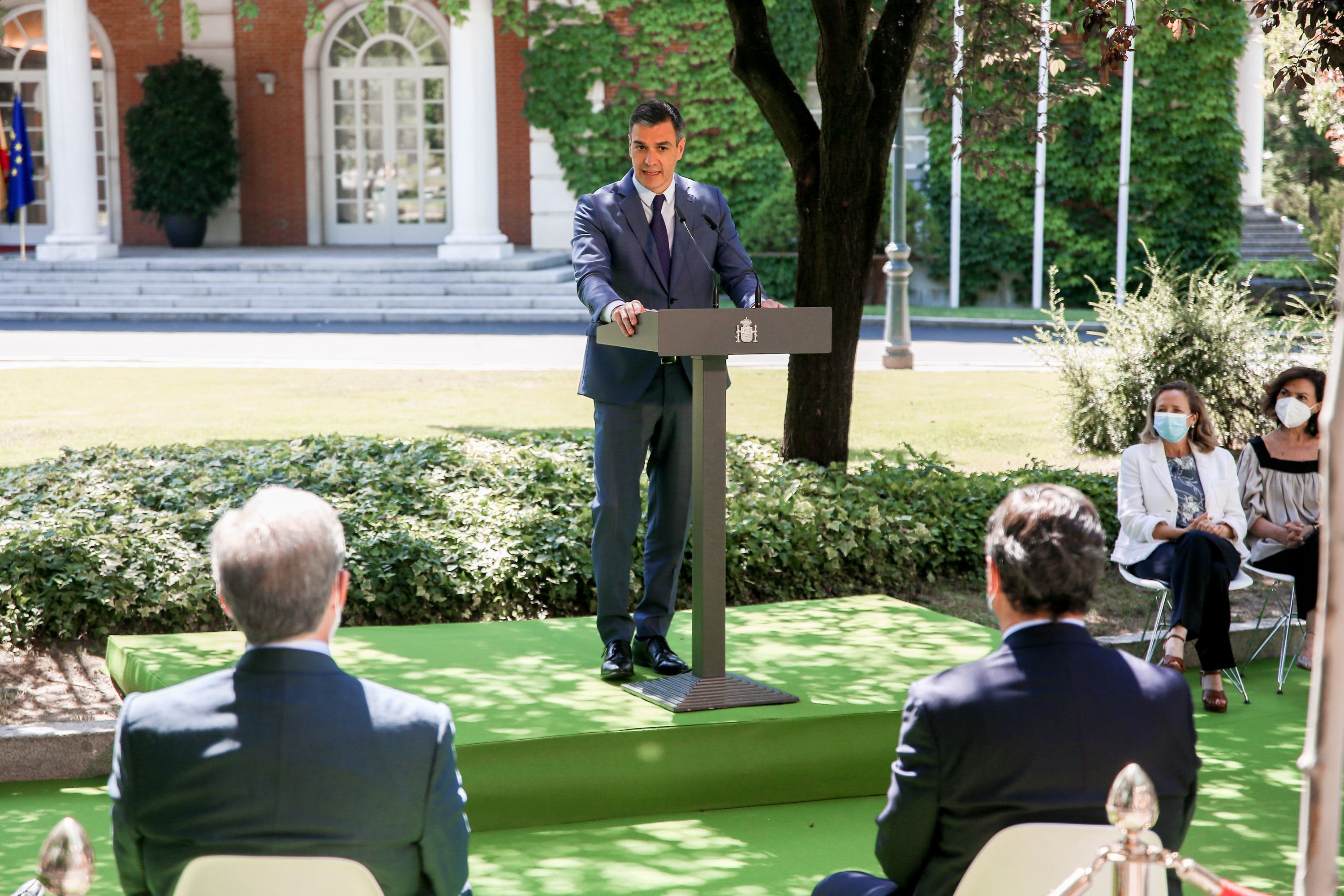 Minué con trampantojo