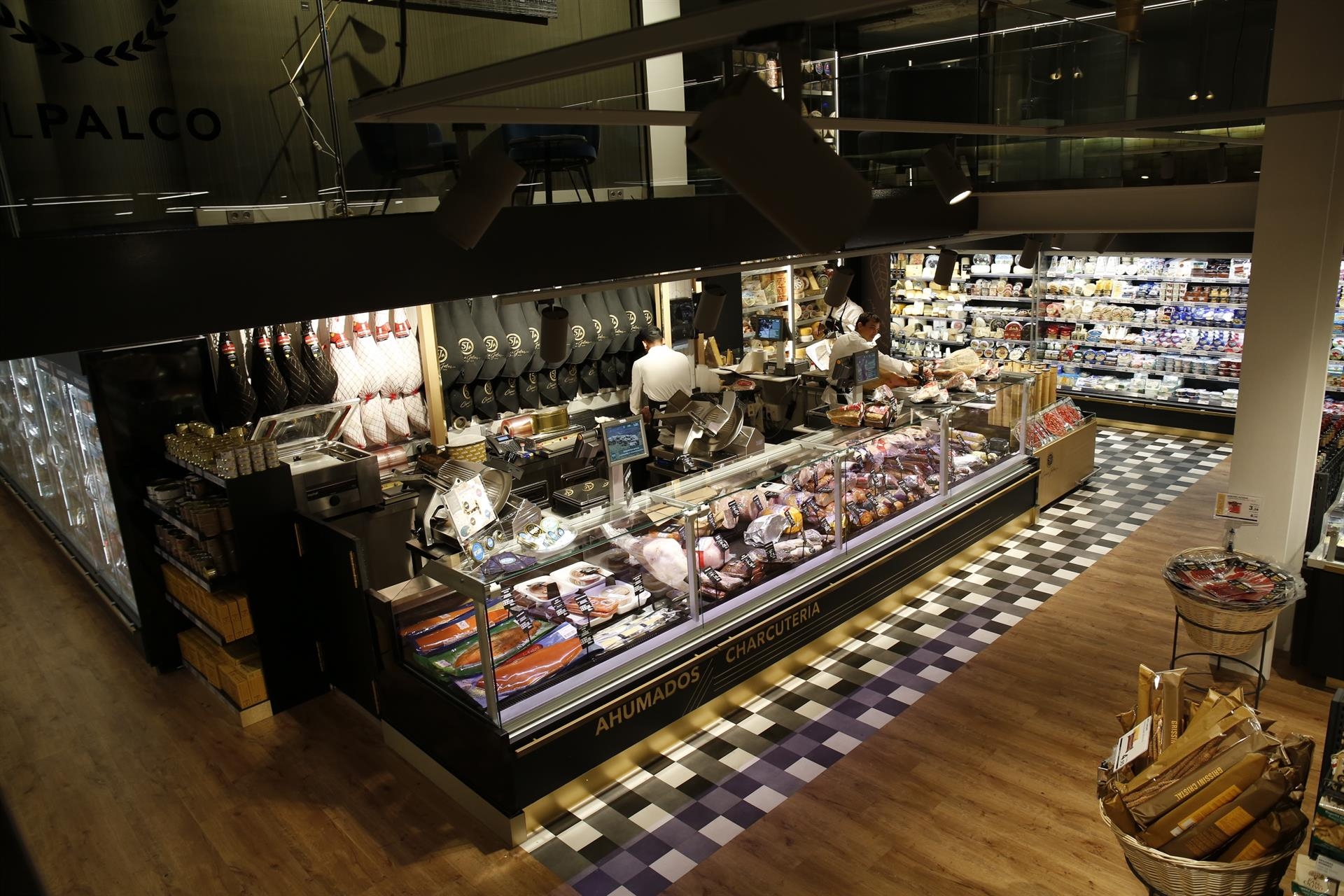 El Corte Inglés compra la cadena de supermercados Sánchez Romero
