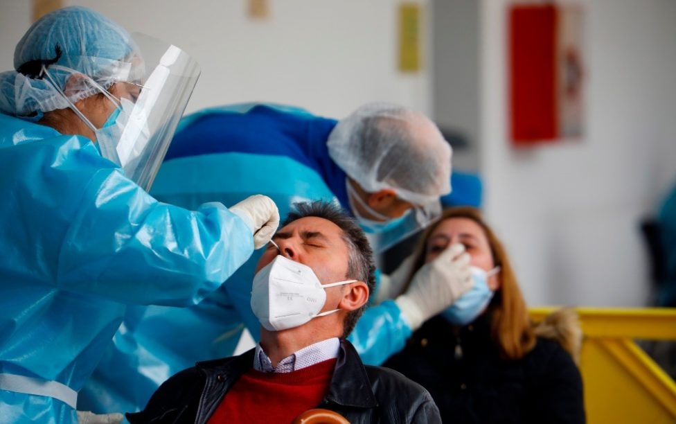 Los contagios en la Comunitat marcan un récord desde febrero con 1.410 positivos, 150 en Alicante