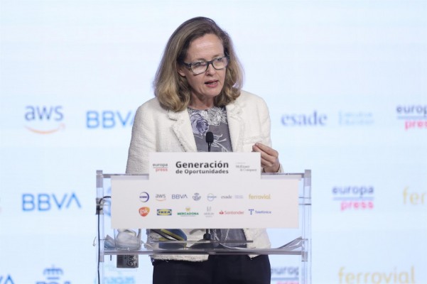 Calviño sacará a audiencia este mes las leyes de 'startups' y creación empresarial 