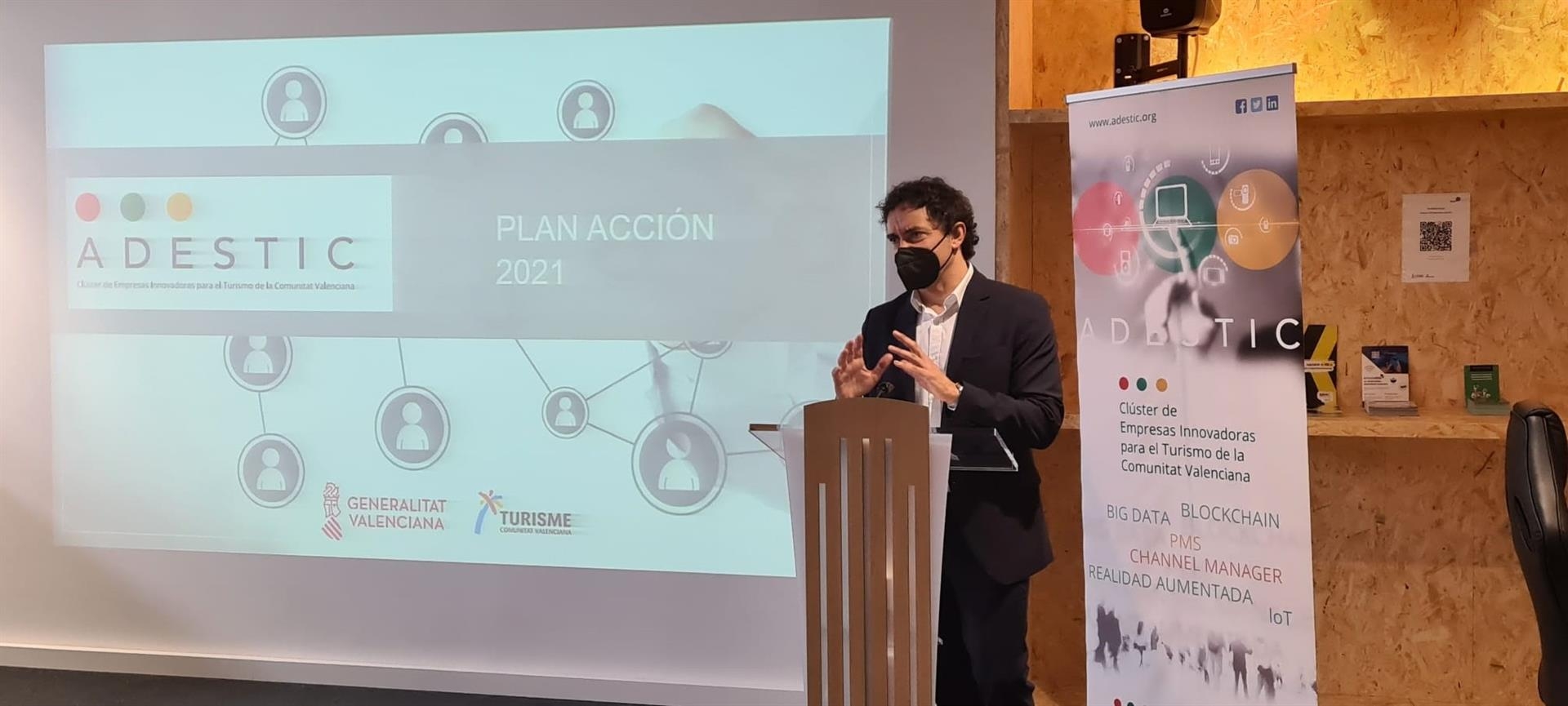 Colomer destaca la apuesta por impulsar la innovación y las tecnologías turísticas