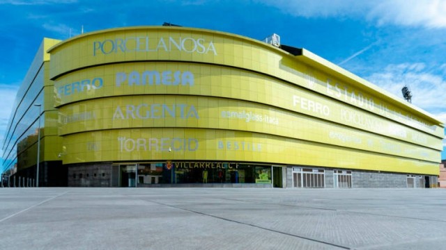 El Estadio de la Cerámica acogerá las vacunaciones masivas en Vila-real de manera temporal