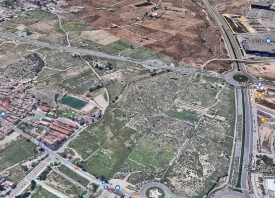 Huermur impugna un plan urbanístico para construir centros comerciales en El Puntal por existir restos romanos