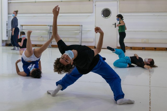 El festival Circuito Bucles crea una compañía para apoyar a jóvenes artistas 