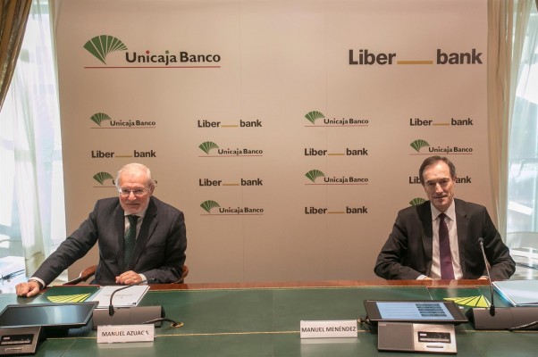 Competencia autoriza la fusión de Unicaja Banco y Liberbank... pero con condiciones