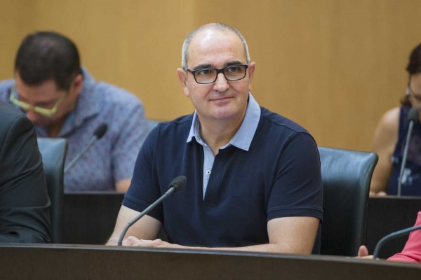 La defensa de Navarro renuncia a que Conrado Hernández declare como testigo en el último minuto