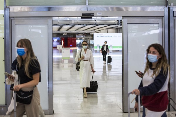  El Gobierno prorroga la limitación de los vuelos procedentes de Brasil y Sudáfrica hasta el 20 de julio