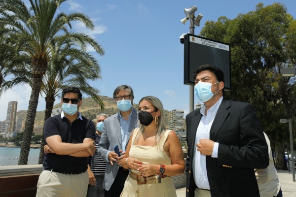 Alicante implanta las cámaras de control de aforo en La Albufereta y prevé extenderlas a más playas 
