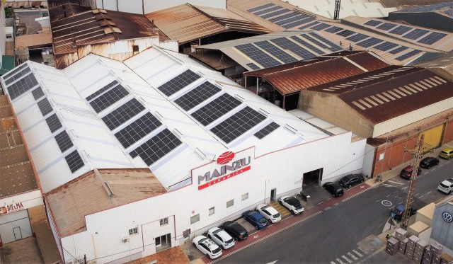 Endesa impulsa el autoconsumo fotovoltaico en la planta de Mainzu Cerámica en Vila-real