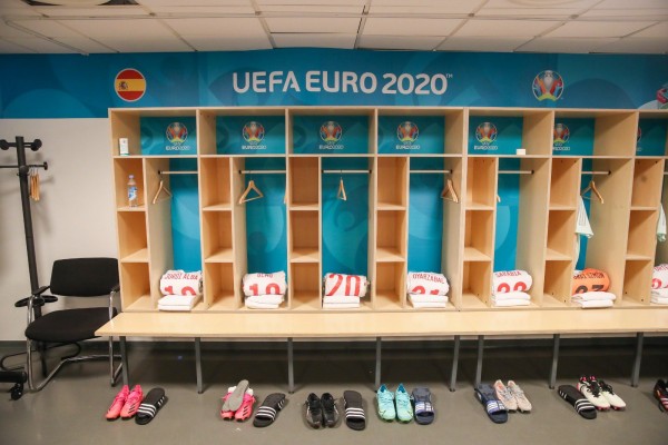 Gayá y Ferran Torres, novedades de inicio en octavos; Rebic en Croacia

